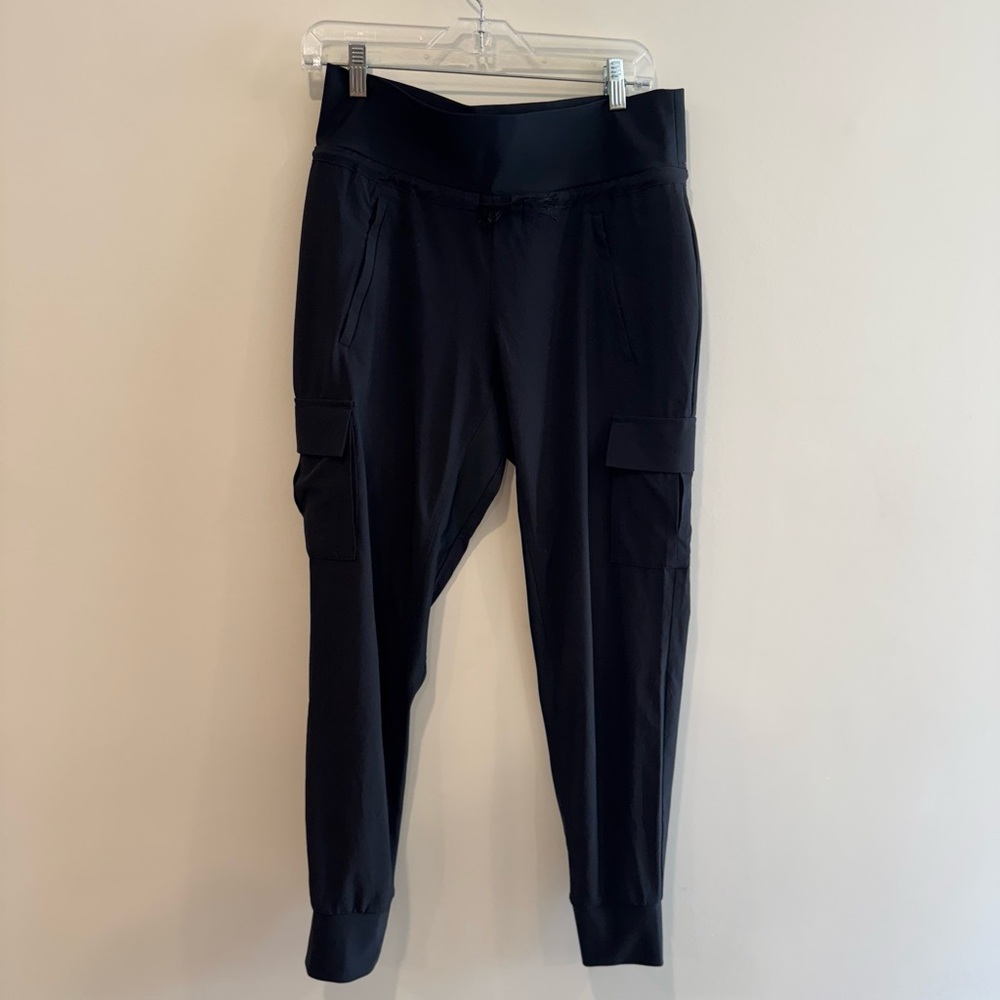 Athleta High Rise Black Joggers w/Pockets Size 4